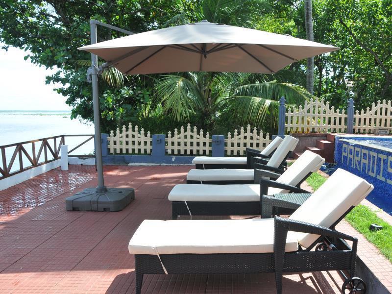 Paradise Heritage Resort Kumarakom Exterior photo